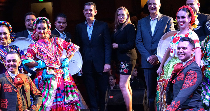 Presentación exitosa del espectáculo “México Corazón” en Los Ángeles